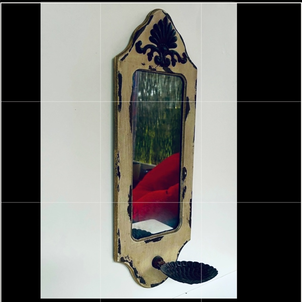 Vintage style wall sconce